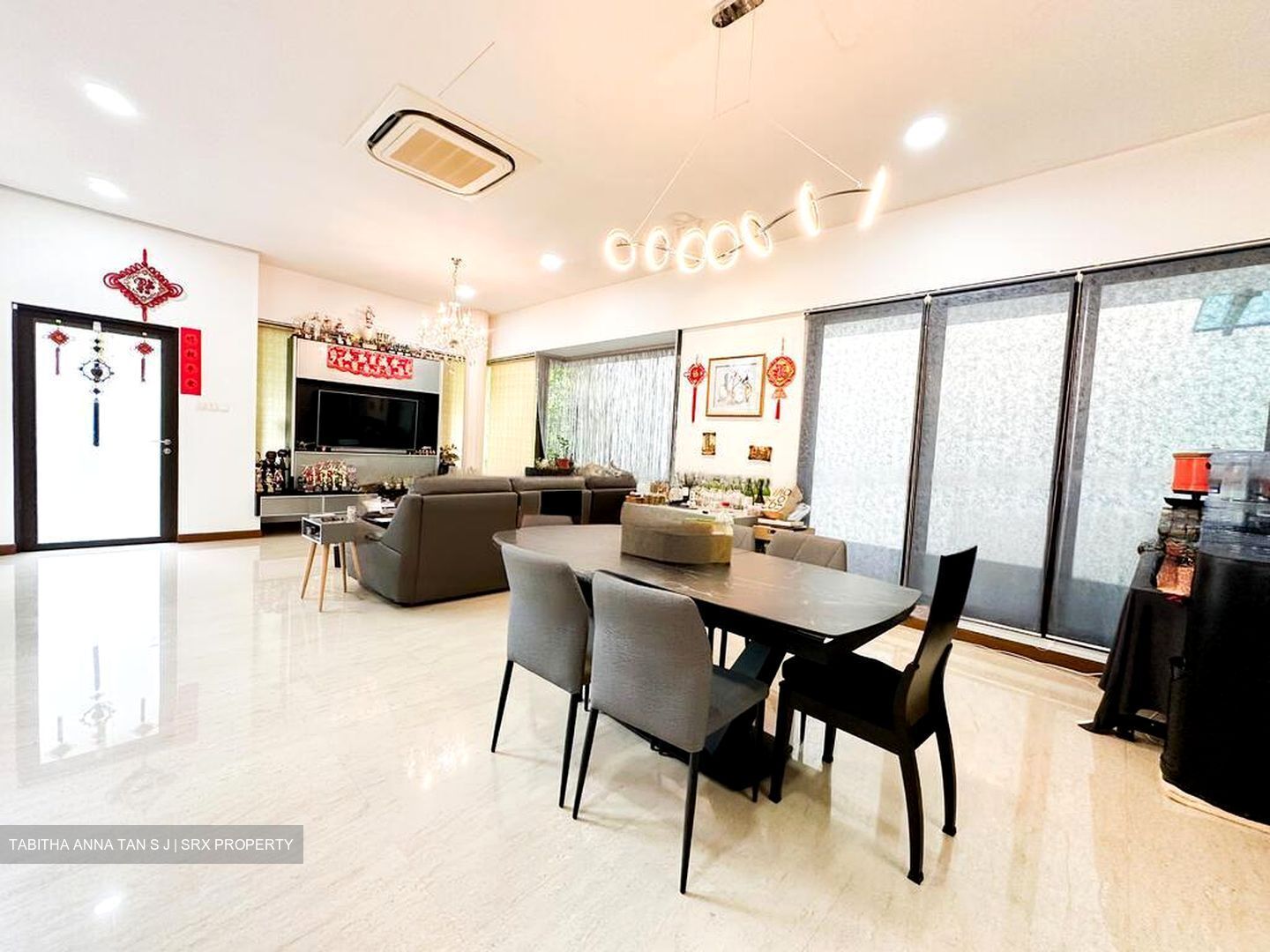 Lornie Road (D11), Terrace #513044121